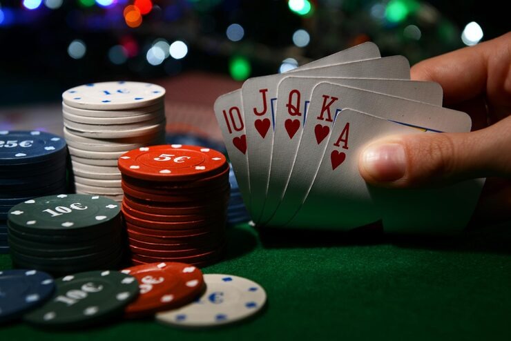 Infinite Blackjack betting interface on slot rp showing hand options and payout structure